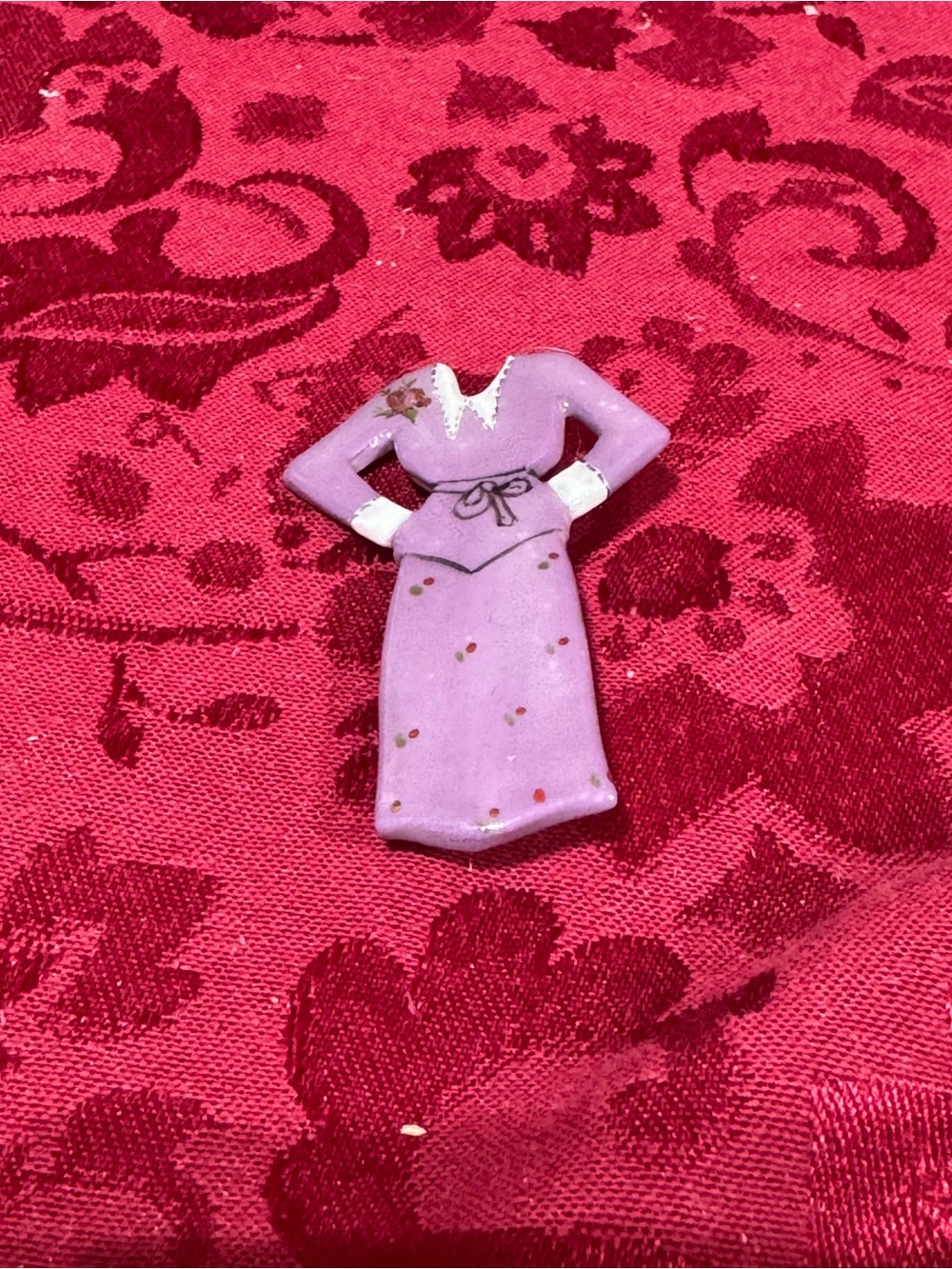 Vintage Handmade Lavender Dress Ceramic Pin1998 Roslund